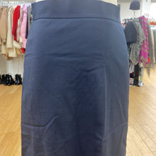 Load image into Gallery viewer, DSQUARED2 pencil skirt 42
