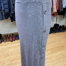 Load image into Gallery viewer, Melanie Lyne knit skirt M

