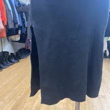 Load image into Gallery viewer, H&amp;M Kangol Knit Dress M

