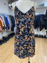 Load image into Gallery viewer, Dynamite sequin/velour dress M
