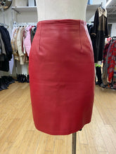 Load image into Gallery viewer, Bagatelle vintage leather skirt 6 (Fits Small)
