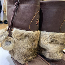 Load image into Gallery viewer, Manitobah Mukluk leather boots 7
