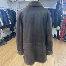 Load image into Gallery viewer, Utex Leather shearling coat M
