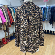 Load image into Gallery viewer, Pleione leopard print top M
