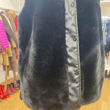 Load image into Gallery viewer, DKNY faux fur puffy vest
