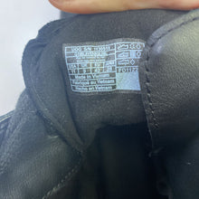 Load image into Gallery viewer, UGG boots 11/42
