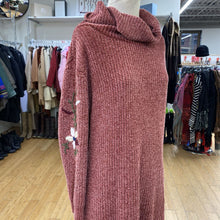 Load image into Gallery viewer, Solitaire embroidered sweater dress M
