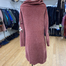 Load image into Gallery viewer, Solitaire embroidered sweater dress M
