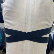Load image into Gallery viewer, Skims open back crop top S
