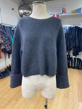 Load image into Gallery viewer, Banana Republic sweater XS
