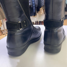Load image into Gallery viewer, Pajar suede/leather boots 8.5
