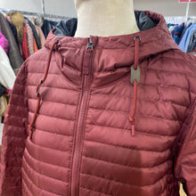 Load image into Gallery viewer, Eddie Bauer light down coat L
