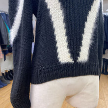 Load image into Gallery viewer, Tamiko vintage sweater M

