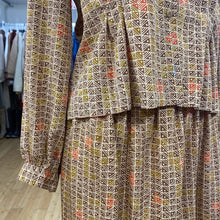 Load image into Gallery viewer, Maggie Boutique vintage set 12 (Fits small)
