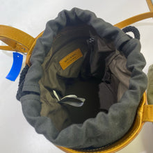 Load image into Gallery viewer, Matt &amp; Nat bucket bag
