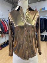 Load image into Gallery viewer, Anthropologie lamé top XXS
