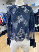 Load image into Gallery viewer, Reiss Lace Top 4
