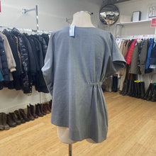 Load image into Gallery viewer, COS wool blend top 2
