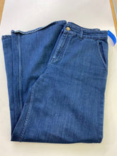 Load image into Gallery viewer, Sisley wide leg jeans 32
