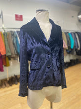 Load image into Gallery viewer, Banana Republic velour blazer 4
