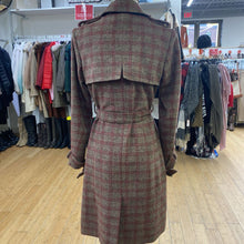 Load image into Gallery viewer, Jovonna London wool/blend light coat 6
