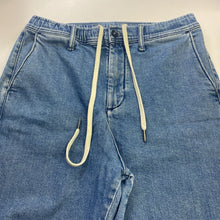 Load image into Gallery viewer, Gap Pull on denim M
