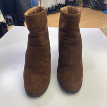 Load image into Gallery viewer, Aquazzura suede lined booties 39
