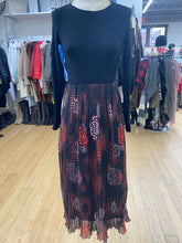 Load image into Gallery viewer, Desigual Pleated dress S
