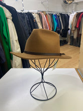 Load image into Gallery viewer, Anupaya hat M
