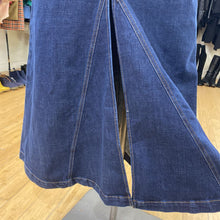 Load image into Gallery viewer, Banana Republic (outlet) denim skirt 8
