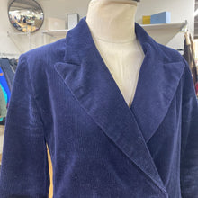 Load image into Gallery viewer, Gap corduroy jacket 6

