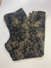 Load image into Gallery viewer, Frank Lyman metallic pants 12
