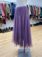 Load image into Gallery viewer, Purple tulle skirt
