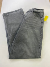 Load image into Gallery viewer, Oat wide leg jeans 10/30
