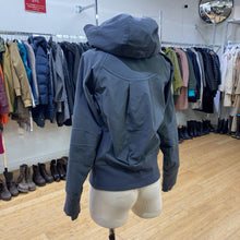 Load image into Gallery viewer, Lululemon jacket 4

