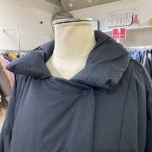 Load image into Gallery viewer, Gap long down coat XL
