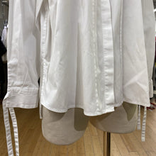 Load image into Gallery viewer, Club Monaco shirt L
