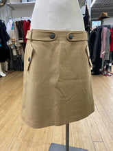 Load image into Gallery viewer, Club Monaco skirt 12
