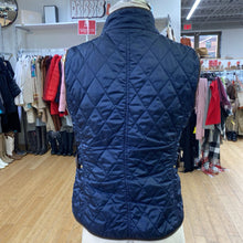 Load image into Gallery viewer, Banana Republic quilted vest Sp
