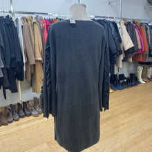 Load image into Gallery viewer, RW&amp;CO knit sweater dress L
