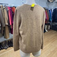 Load image into Gallery viewer, Banana Republic heart sweater L
