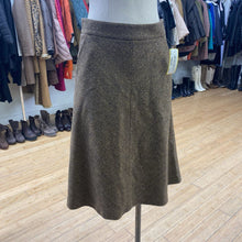 Load image into Gallery viewer, Theory wool blend skirt 2
