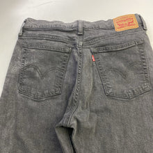 Load image into Gallery viewer, Levis Wedgie Straight jeans 31
