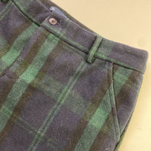 Load image into Gallery viewer, Gap lined wool shorts 4
