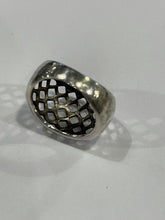 Load image into Gallery viewer, Dome sterling silver ring 8
