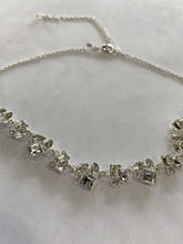 Load image into Gallery viewer, Sparkly Jeweled Necklace
