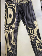 Load image into Gallery viewer, NoMiNou Activewear Star Wilson Collection Leggings Made in Canada M

