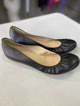 Load image into Gallery viewer, J Crew Flats 7
