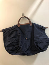 Load image into Gallery viewer, Longchamp nylon large tote
