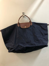 Load image into Gallery viewer, Longchamp nylon large tote

